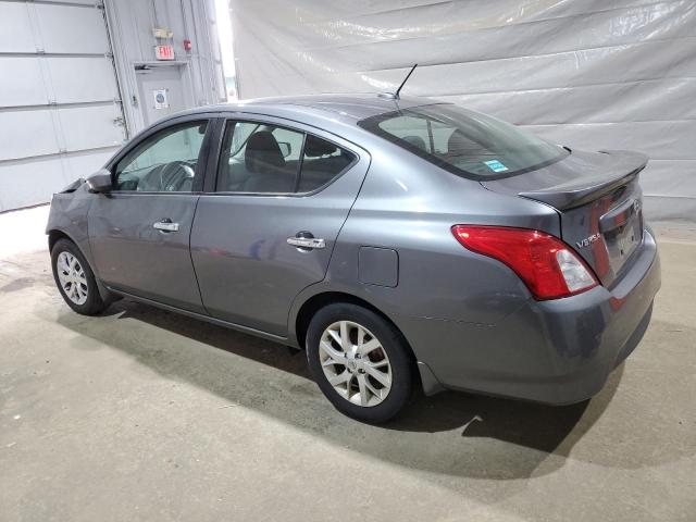 3N1CN7AP5JL812159 - 2018 NISSAN VERSA S GRAY photo 2