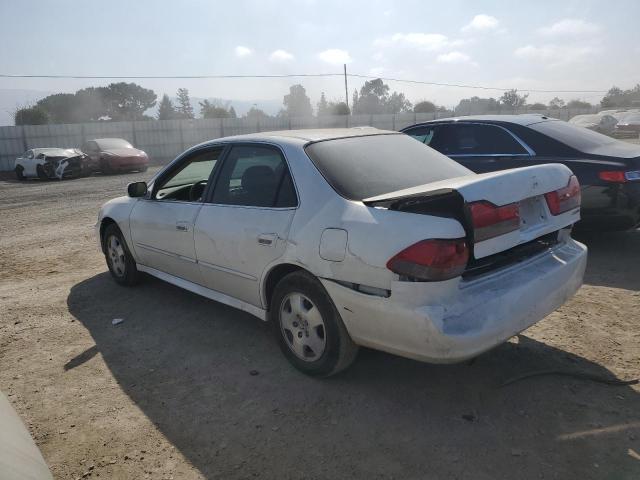 1HGCG16571A026240 - 2001 HONDA ACCORD EX Blanc photo 2
