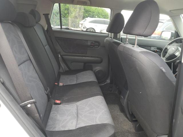 JTLZE4FE0CJ016351 - 2012 TOYOTA SCION XB WHITE photo 11
