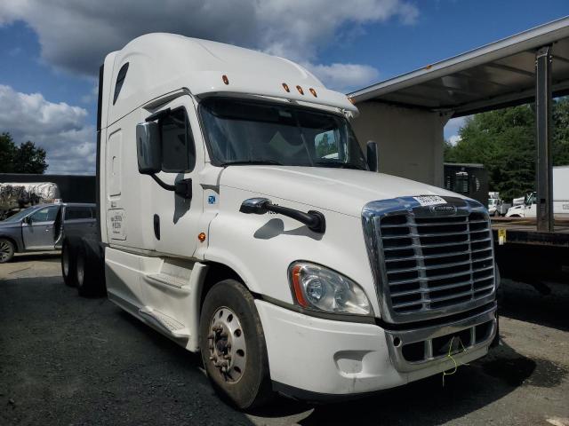 2018 FREIGHTLINER CASCADIA 1, null