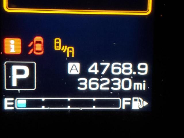 JF2GTADC2J8278662 - 2018 SUBARU CROSSTREK PREMIUM 银色 照片 8