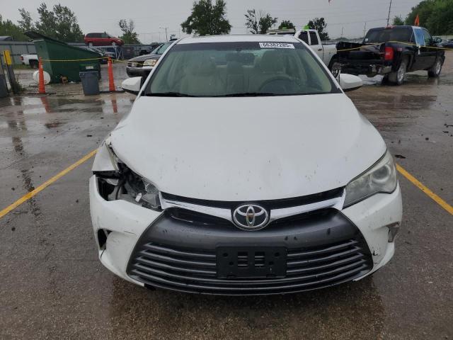 4T1BF1FKXFU938509 - 2015 TOYOTA CAMRY LE WHITE photo 5