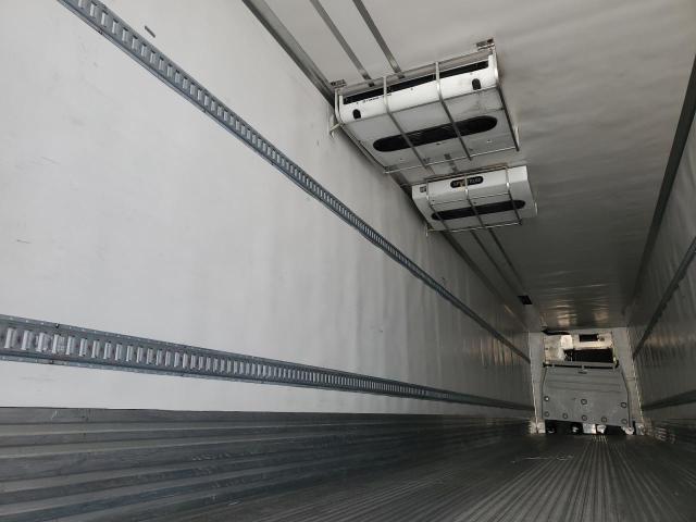 1UYVS2532CM431825 - 2012 UTILITY VS2RA თეთრი ფოტო 6