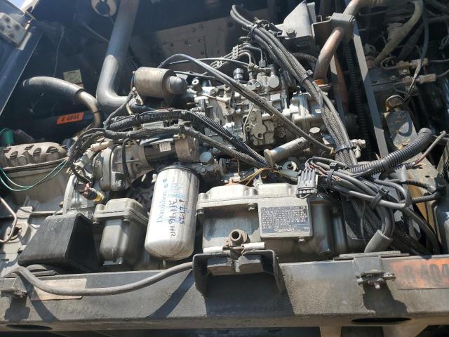 1UYVS2532CM431825 - 2012 UTILITY VS2RA თეთრი ფოტო 7