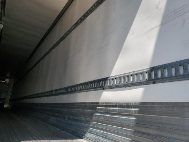 1UYVS2538FM121005 - 2015 UTILITY VS2RA WHITE photo 5