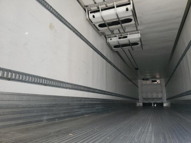 1UYVS2538FM121005 - 2015 UTILITY VS2RA WHITE photo 6