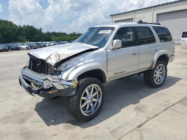 2002 TOYOTA 4RUNNER SR5, 
