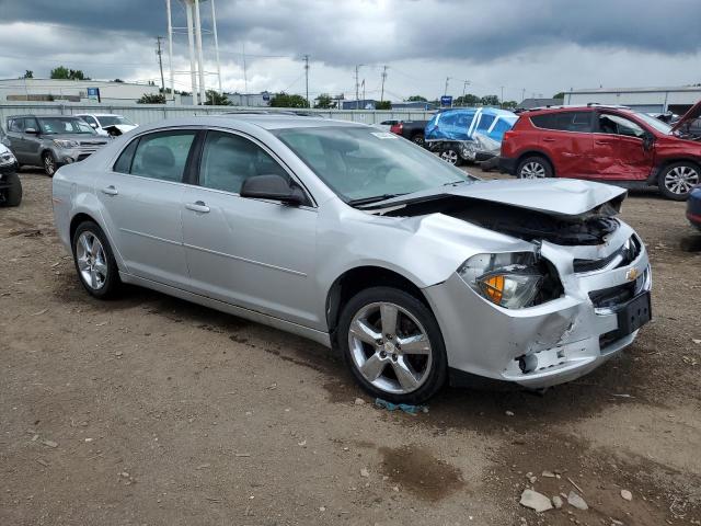 1G1ZB5E10BF177477 - 2011 CHEVROLET MALIBU LS Silber Foto 4