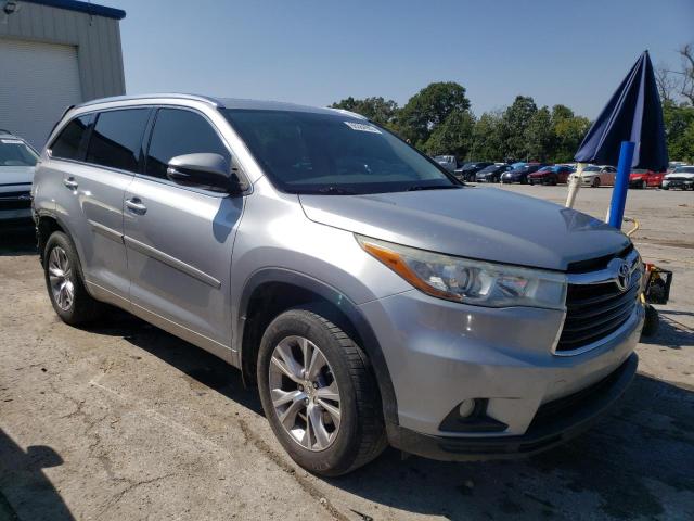 5TDJKRFH6FS196578 - 2015 TOYOTA HIGHLANDER XLE SILVER photo 4
