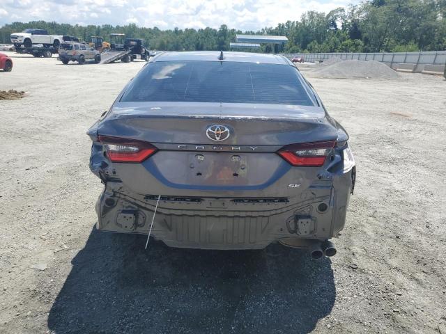 4T1G11AKXRU211435 - 2024 TOYOTA CAMRY SE NIGHT SHADE GRAY photo 6