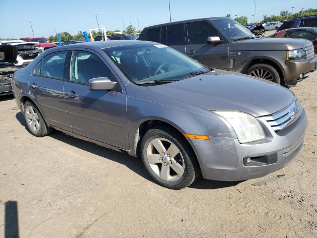 3FAFP07Z86R221175 - 2006 FORD FUSION SE GRAY photo 4