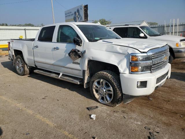 1GC1KXE84GF143580 - 2016 CHEVROLET SILVERADO K2500 HIGH COUNTRY WHITE photo 4