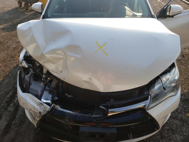 4T1BF1FK9GU244251 - 2016 TOYOTA CAMRY LE WHITE photo 11
