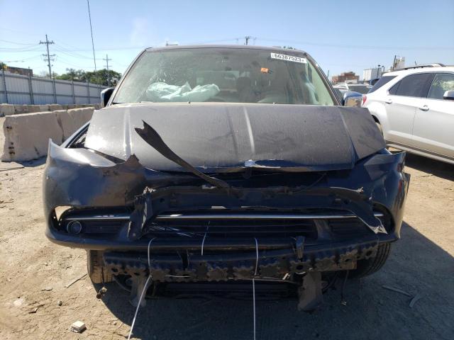 2C4RC1CG0CR270918 - 2012 CHRYSLER TOWN & COU TOURING L GRAY photo 5