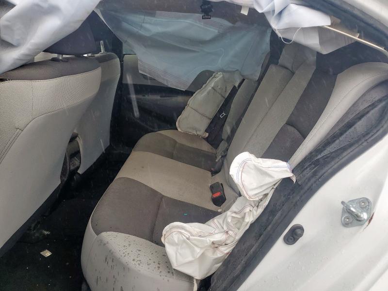 5YFB4MDE3RP088832 - 2024 TOYOTA COROLLA LE 白色 照片 10