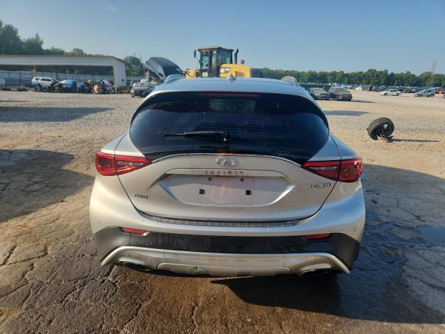 SJKCH5CR3HA023658 - 2017 INFINITI QX30 BASE SILVER photo 6