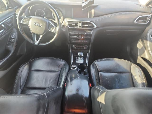 SJKCH5CR3HA023658 - 2017 INFINITI QX30 BASE SILVER photo 8