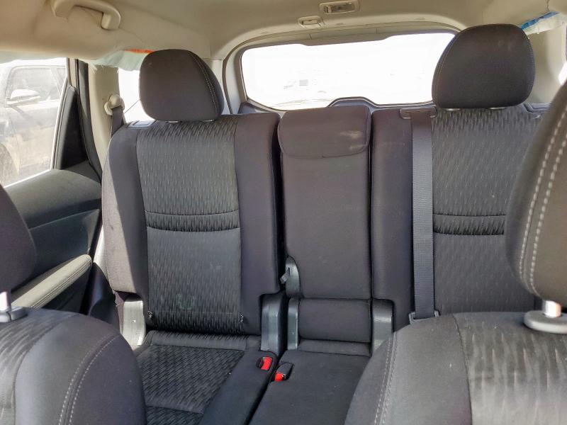 JN8AT2MTXJW456151 - 2018 NISSAN ROGUE S 灰色 照片 10