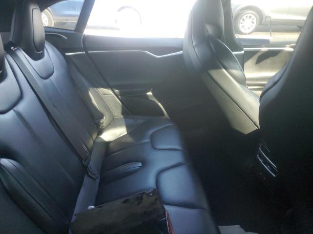 5YJSA1E22HF193187 - 2017 TESLA MODEL S RED photo 10