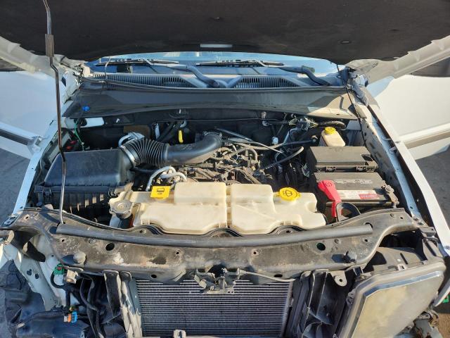 1C4PJMAK8CW125364 - 2012 JEEP LIBERTY SPORT WHITE photo 12