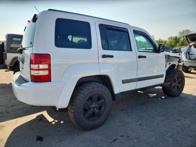 1C4PJMAK8CW125364 - 2012 JEEP LIBERTY SPORT WHITE photo 3