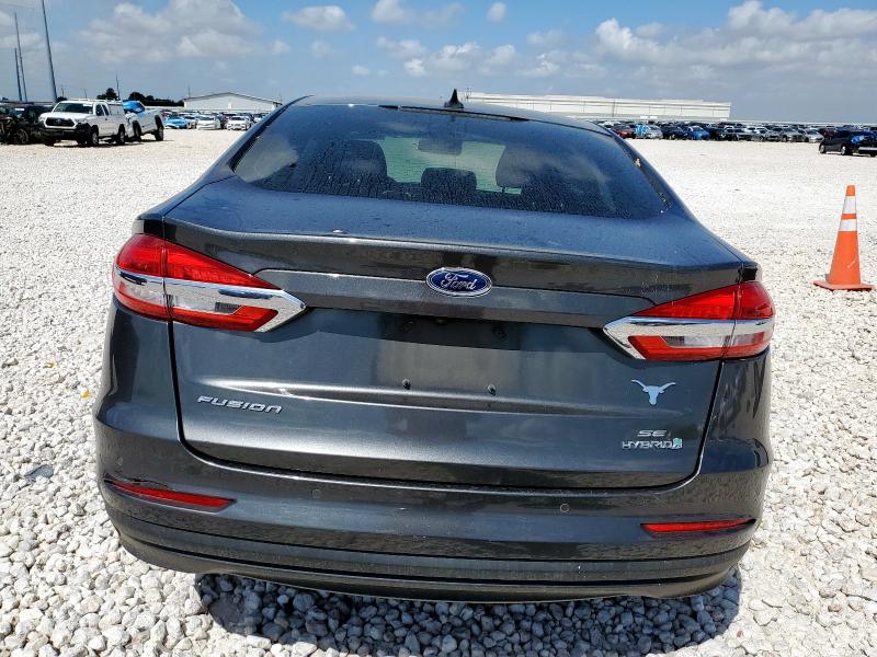3FA6P0LU2KR182281 - 2019 FORD FUSION SE GRAY photo 6