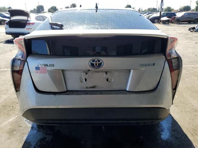 JTDKBRFU3G3522566 - 2016 TOYOTA PRIUS 银色 照片 6