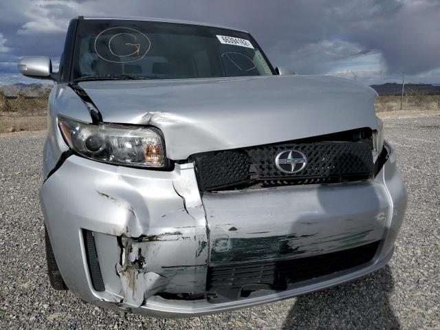 JTLKE50E381059962 - 2008 TOYOTA SCION XB Silber Foto 9