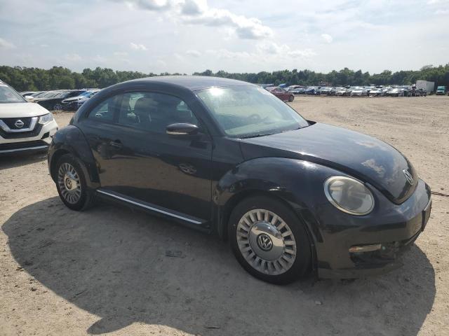 3VWJX7AT7DM692548 - 2013 VOLKSWAGEN BEETLE BLACK photo 4