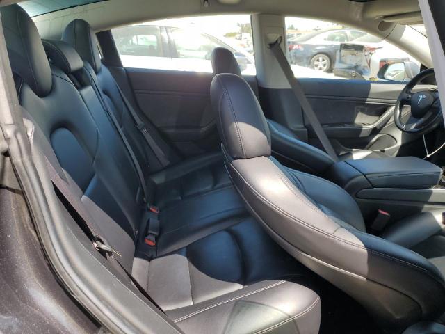 5YJ3E1EA0JF052740 - 2018 TESLA MODEL 3 GRAY photo 10