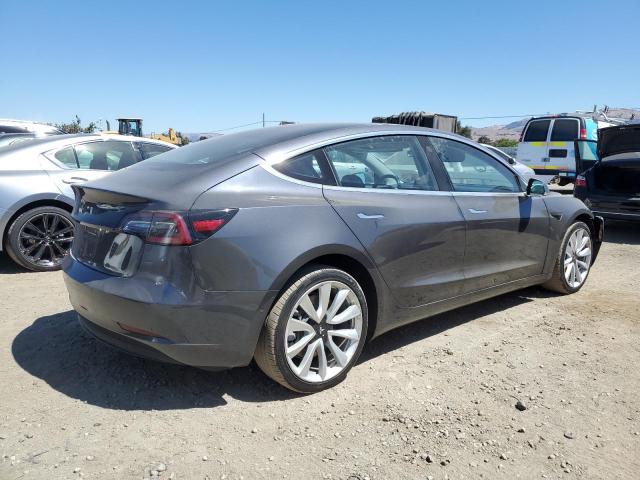 5YJ3E1EA0JF052740 - 2018 TESLA MODEL 3 GRAY photo 3