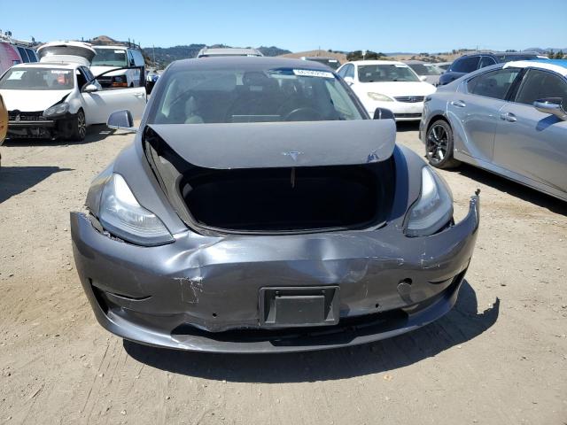 5YJ3E1EA0JF052740 - 2018 TESLA MODEL 3 GRAY photo 5