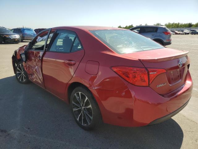 5YFBURHE9JP800434 - 2018 TOYOTA COROLLA L RED photo 2