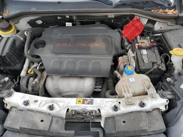 ZFBERFAB7J6L76422 - 2018 RAM PROMASTER WHITE photo 12