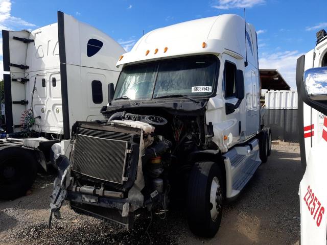 1FUJGLDR6CSBD4070 - 2012 FREIGHTLINER CASCADIA 1 WHITE photo 2