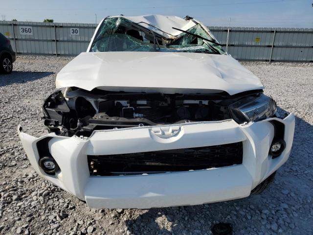 JTEEU5JR5N5264518 - 2022 TOYOTA 4RUNNER SR5 白色 照片 5