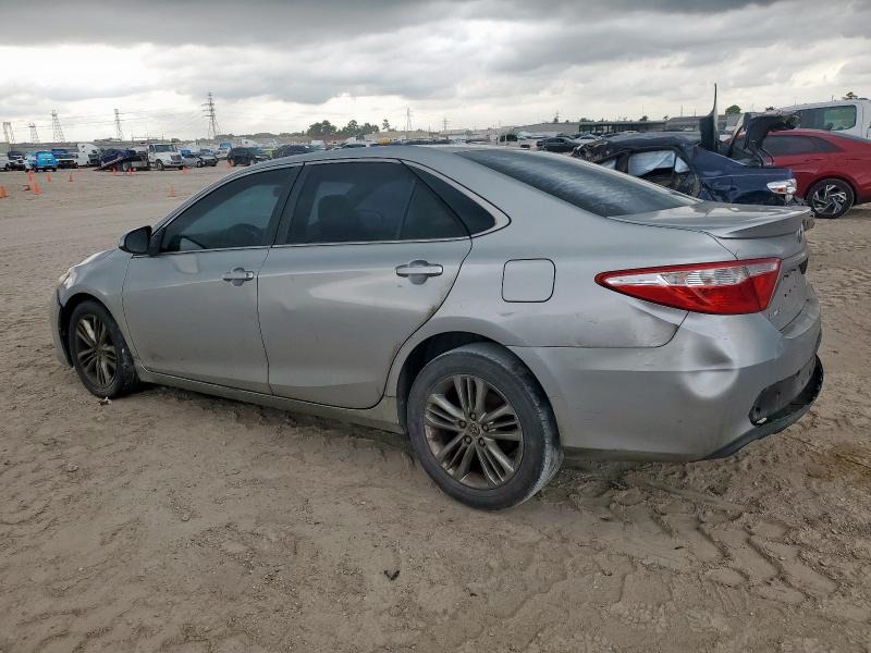 4T1BF1FK9GU151732 - 2016 TOYOTA CAMRY LE SILVER photo 2