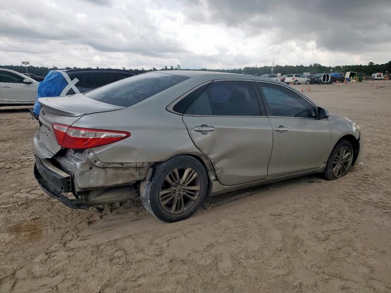 4T1BF1FK9GU151732 - 2016 TOYOTA CAMRY LE SILVER photo 3