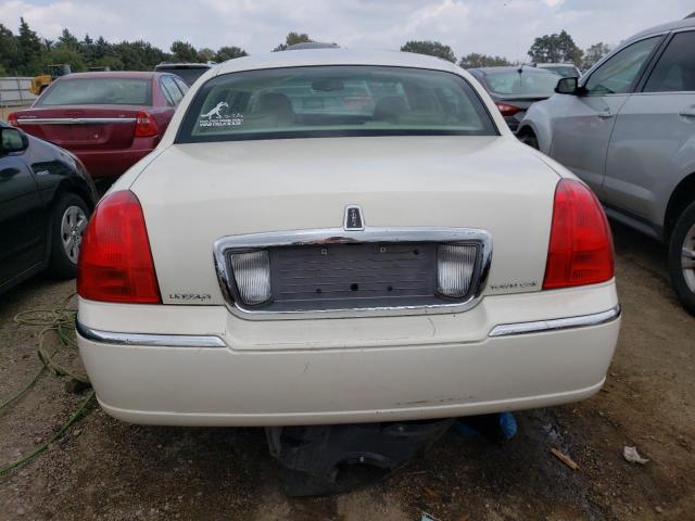 1LNHM83V47Y602808 - 2007 LINCOLN TOWN CAR DESIGNER WHITE photo 6