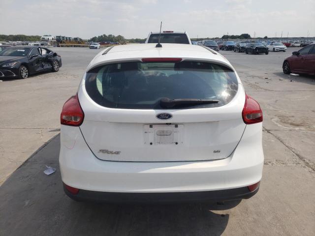 1FADP3K21HL258928 - 2017 FORD FOCUS SE WHITE photo 6