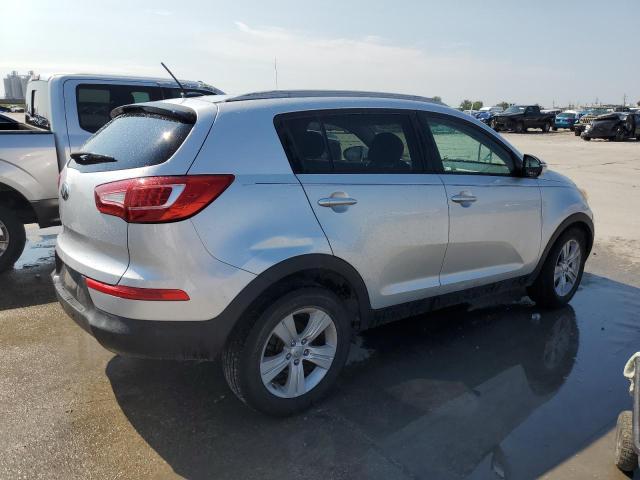 KNDPB3A27D7435668 - 2013 KIA SPORTAGE BASE SILVER photo 3