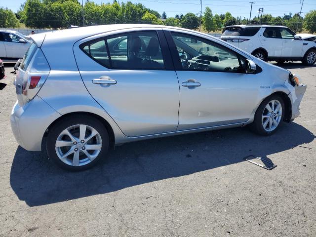 JTDKDTB34D1052513 - 2013 TOYOTA PRIUS C 银色 照片 3