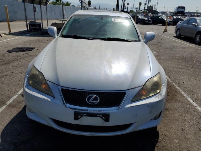 JTHBE262965010583 - 2006 LEXUS IS 350 WHITE photo 5