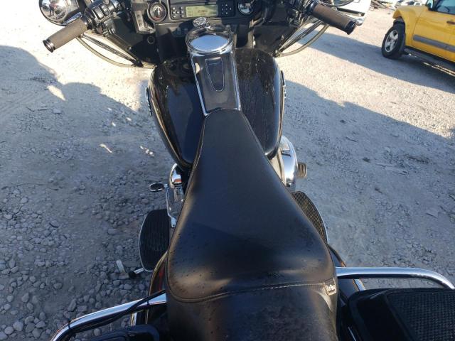 1HD1FCW116Y697188 - 2006 HARLEY-DAVIDSON FLHTCUI 黑色 照片 5