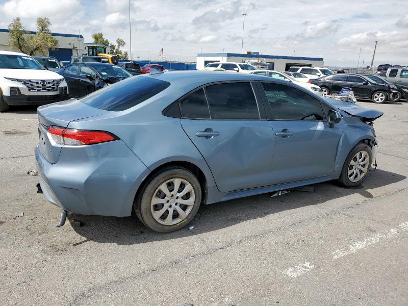 5YFEPMAE3MP221882 - 2021 TOYOTA COROLLA LE 蓝色 照片 3