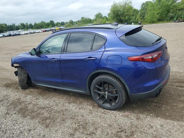 ZASPAKAN3L7C97592 - 2020 ALFA ROMEO STELVIO BLUE photo 2