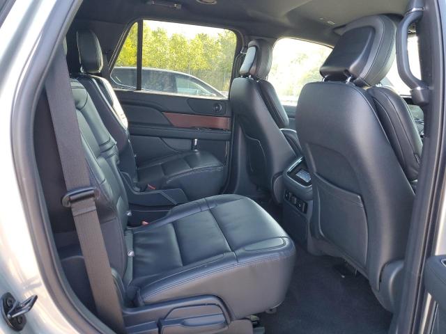 5LMJJ2NG0PEL12750 - 2023 LINCOLN NAVIGATOR 银色 照片 11