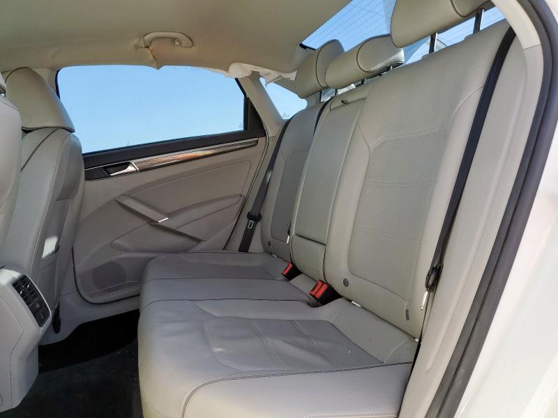 1VWBA7A33JC009036 - 2018 VOLKSWAGEN PASSAT SE თეთრი ფოტო 10