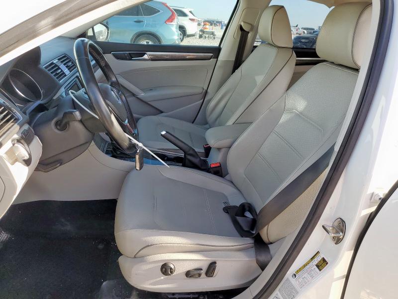 1VWBA7A33JC009036 - 2018 VOLKSWAGEN PASSAT SE თეთრი ფოტო 7