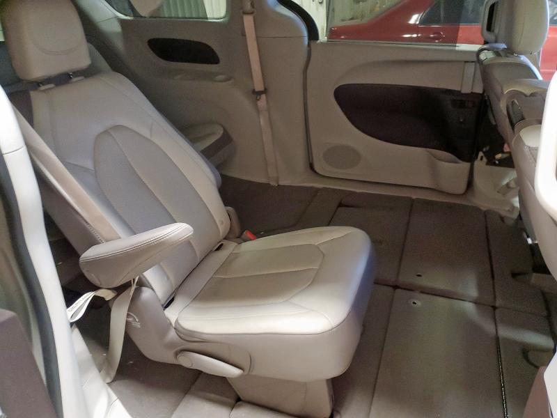 2C4RC1EG4KR715155 - 2019 CHRYSLER PACIFICA TOURING L PLUS BEIGE photo 11